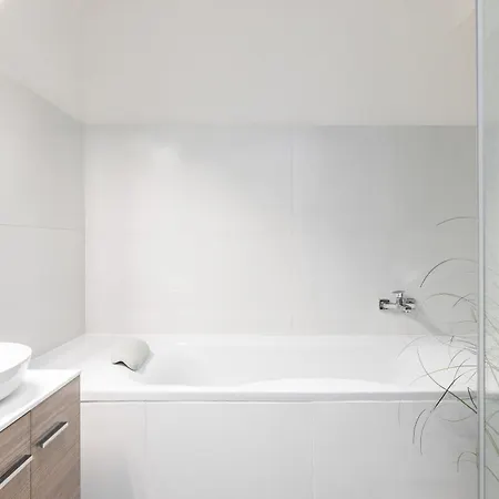 Couple-inn 2 Quality Hot Tab Apartmán